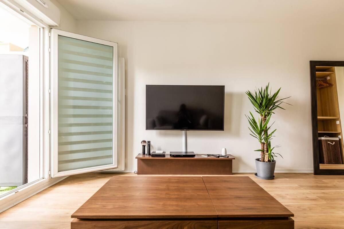 Superbe Studio A 2 Stations De Paris Centre 15Min A Pied Du Stade De France Σαιν-Ντενί Εξωτερικό φωτογραφία